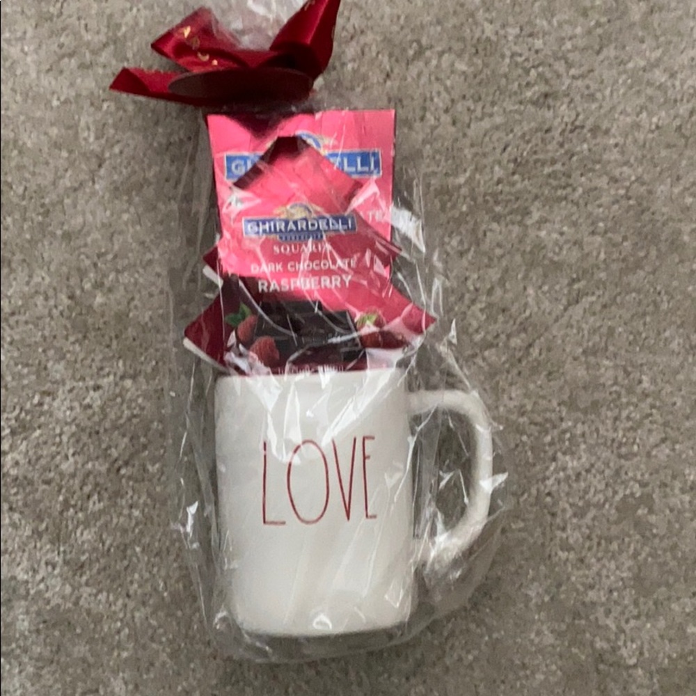 NWT Rae Dunn Love Mug w/ Ghirasdelli Chocolate